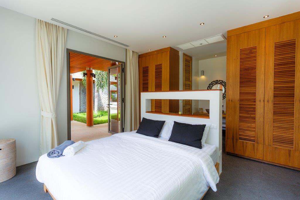 luxury villas phuket